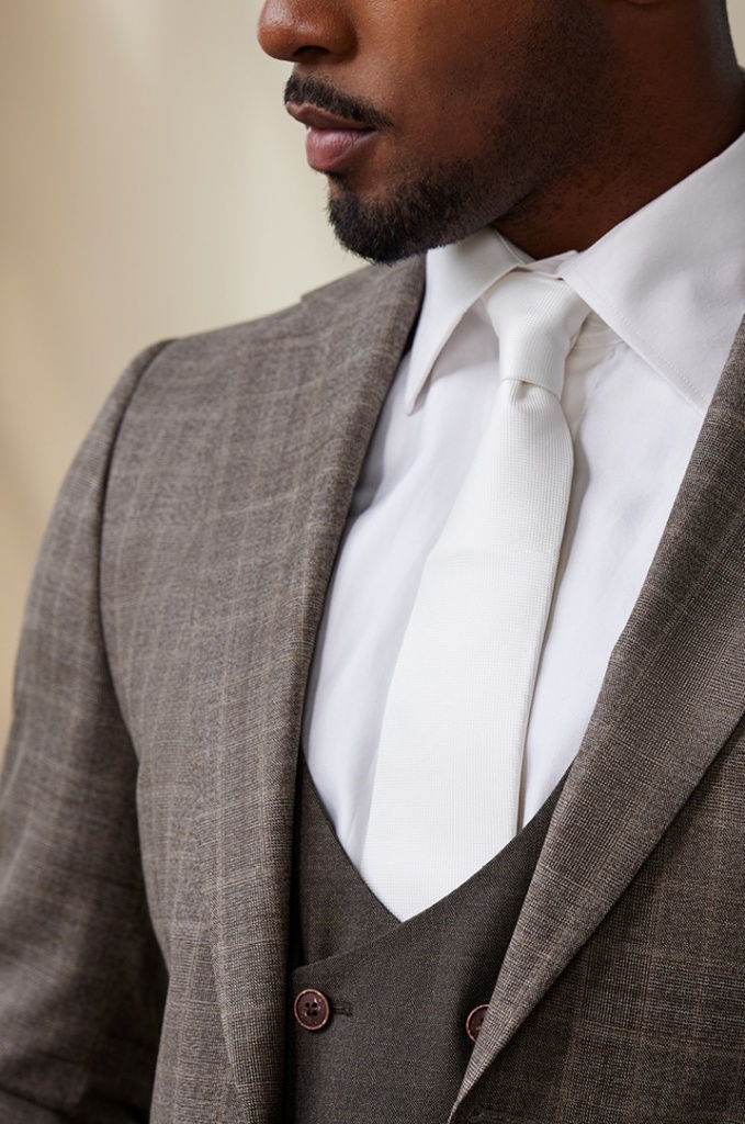 23_006_A_VA_682_1024